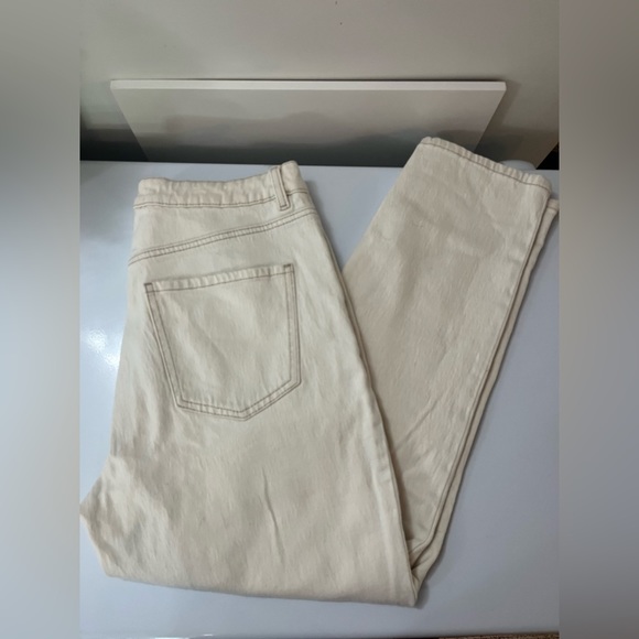 Dynamite Claudia Mom Jeans | Size 28 - Picture 1 of 3